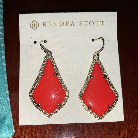 Kendra Scott Drop Earrings - Picture 2 of 4